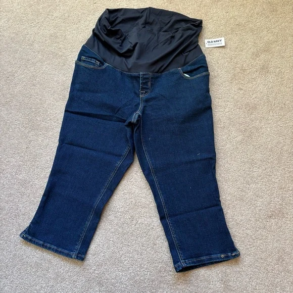 Maternity denim capris - Picture 5 of 10